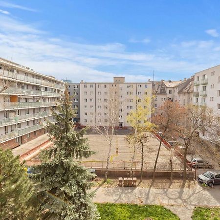 Apartmán Lam Concrete - Ac - Balcony Bratislava Exteriér fotografie