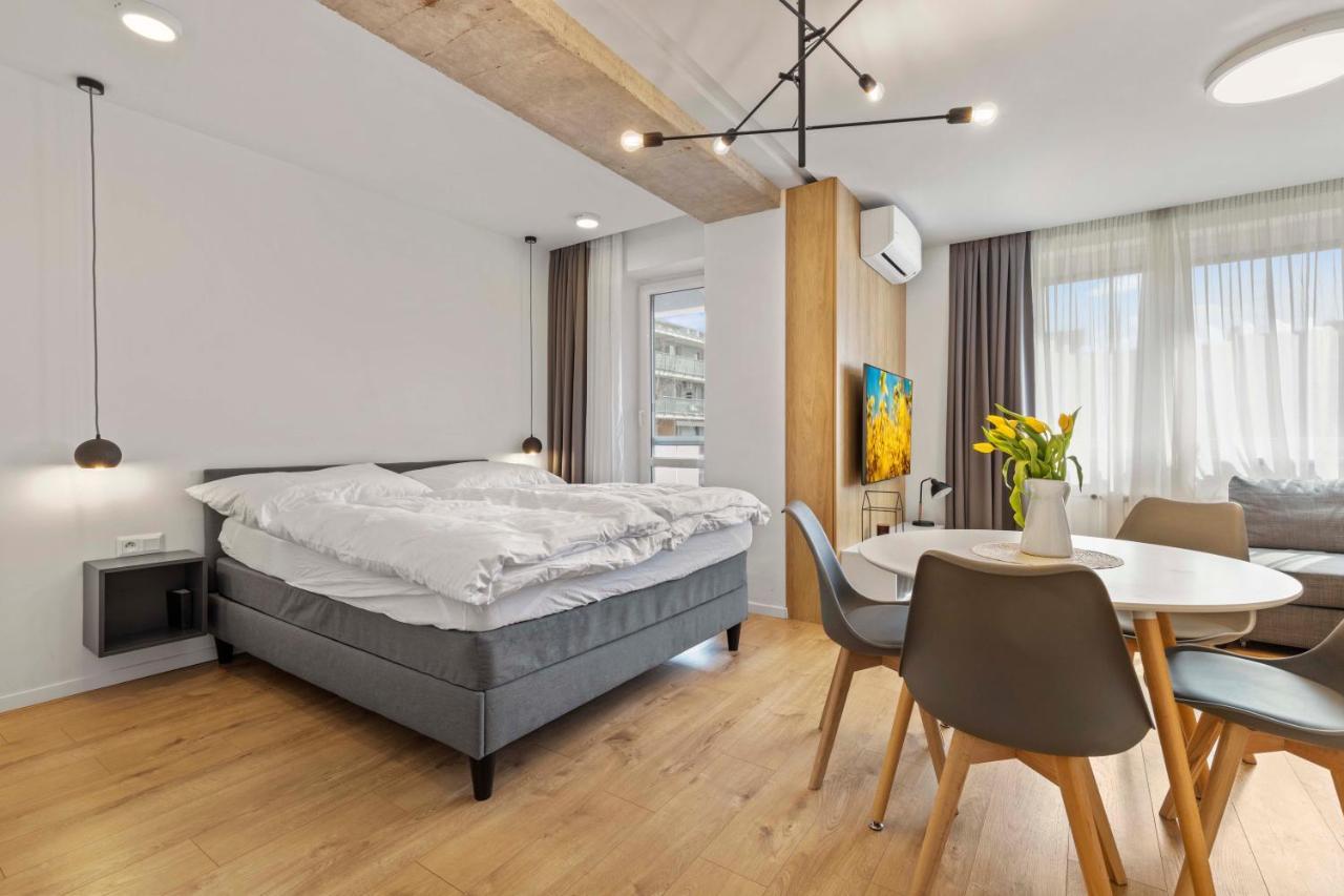 Apartmán Lam Concrete - Ac - Balcony Bratislava Exteriér fotografie